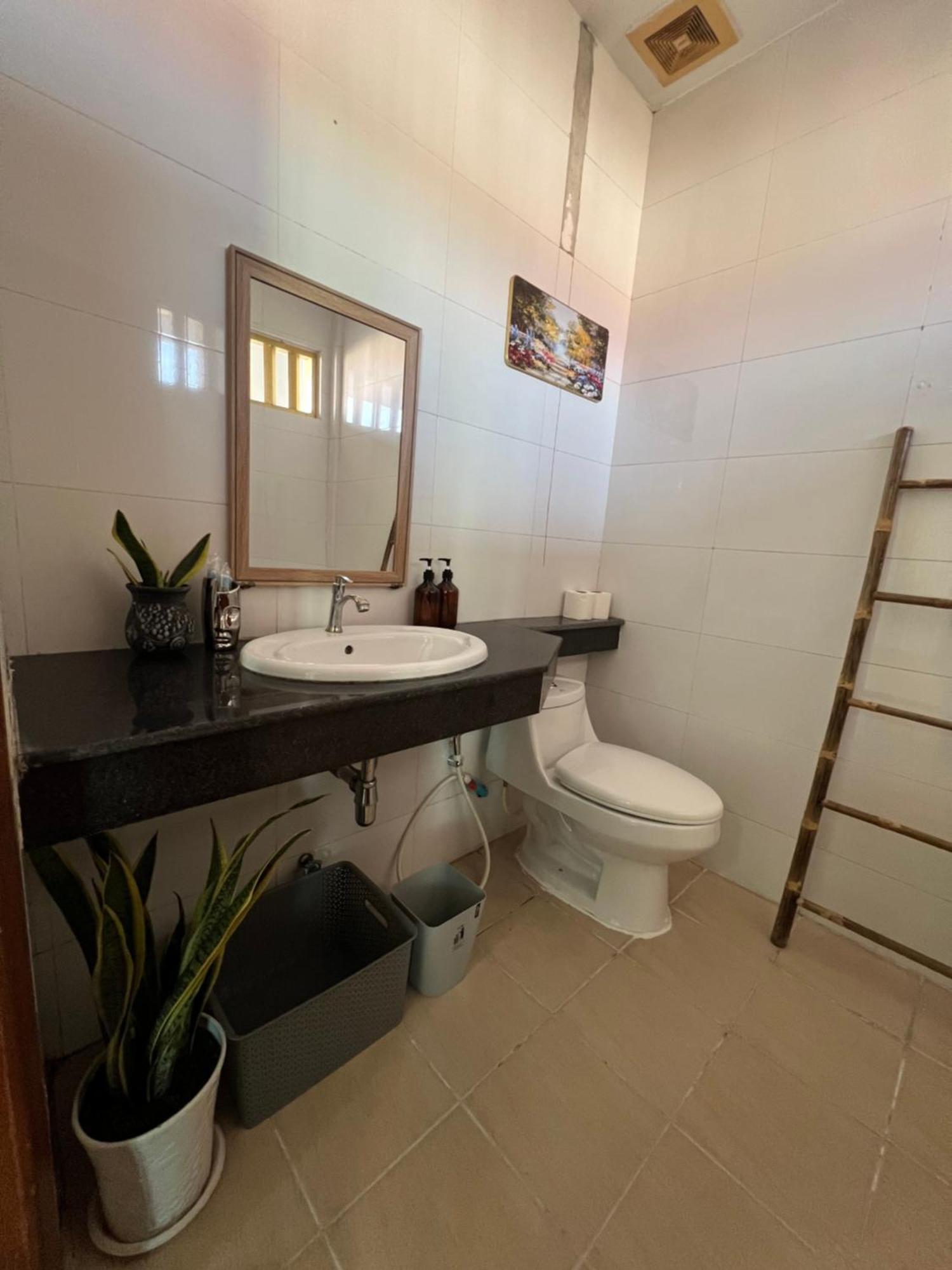 D32 Homestay Near Airport Behind Brown Coffee Airport Phnom Penh Zewnętrze zdjęcie